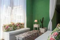 Lotus Club Hotel 3*
